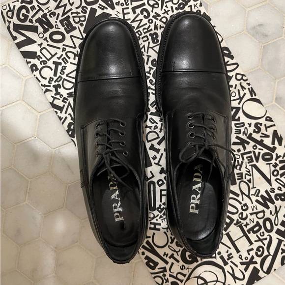 Prada women’s black oxfords, vintage original box. Great condition. Size 37 1/2. - Picture 6 of 8